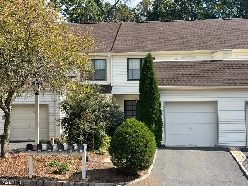 317 Jamestown Ct, Raritan Township, NJ 08822 - Image #1