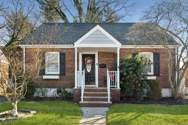 7 Colin Kelly St, Cranford, NJ 07016 - Image #1