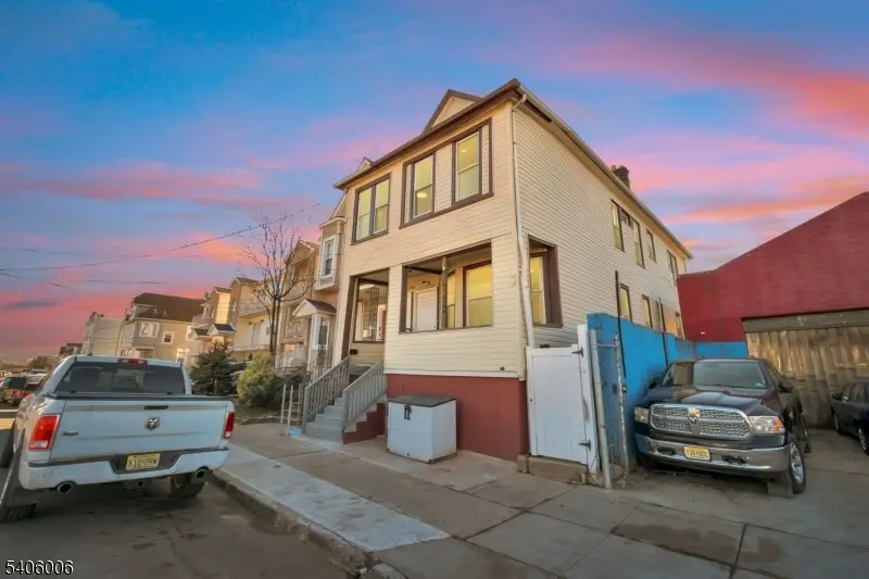 658 Magnolia Ave, Elizabeth, NJ 07206 - Image #1