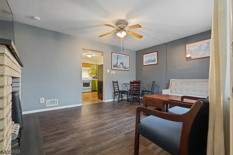 1094 Avenue C, Bayonne, NJ 07002 - #3