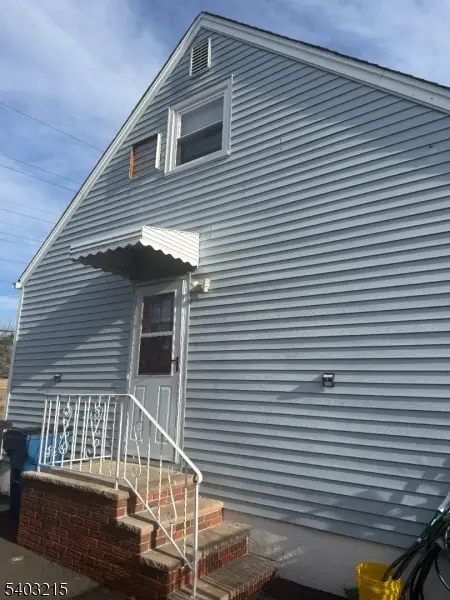 62 Sycamore Dr, Belleville, NJ 07109 - Image #2