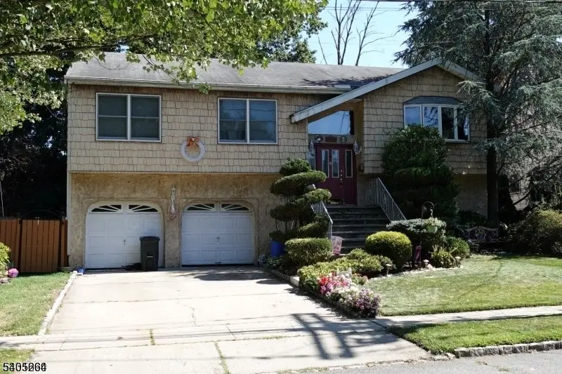 635 Bloomingdale Ave, Kenilworth, NJ 07033 - Image #1