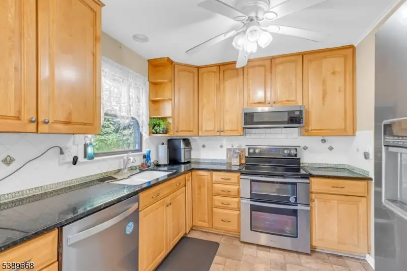 136 Stedwick Dr, Mount Olive, NJ 07828 - Image #3