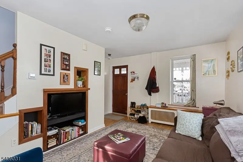 826 Sigsbee Ave, Alpha, NJ 08865 - Image #3