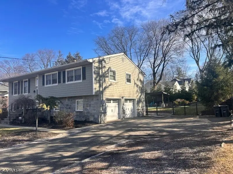 2 Holderith Rd, West Caldwell, NJ 07006 - Image #2