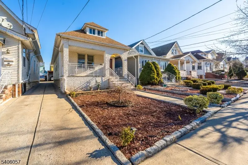 21 Bellevue St, Elizabeth, NJ 07202 - Image #2