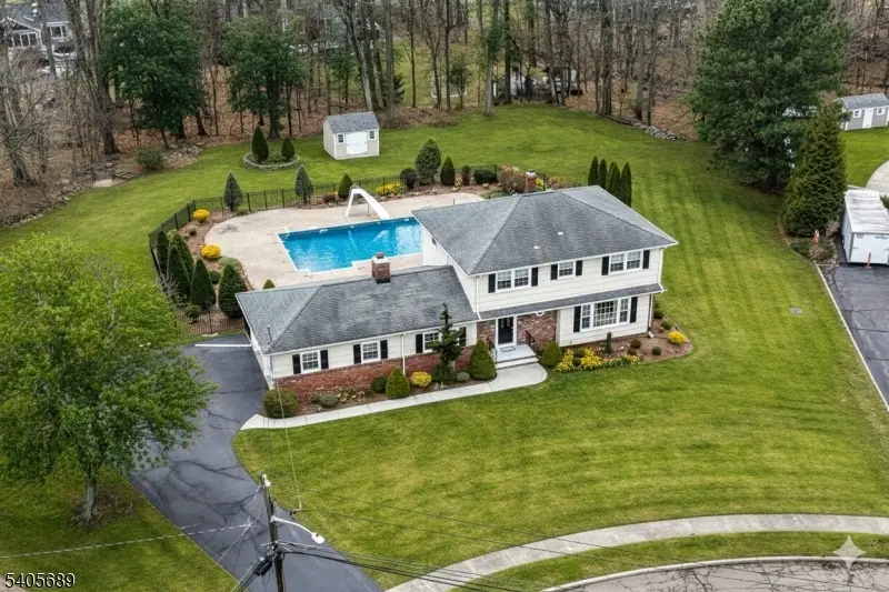 237 Glenwood Dr, North Haledon, NJ 07508 - Image #3
