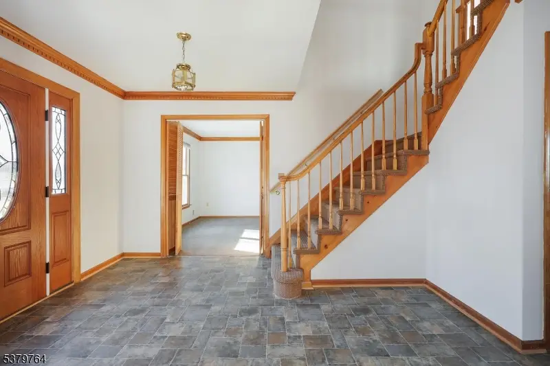 99 Beechwood Cir, Hillsborough, NJ 08844 - Image #3