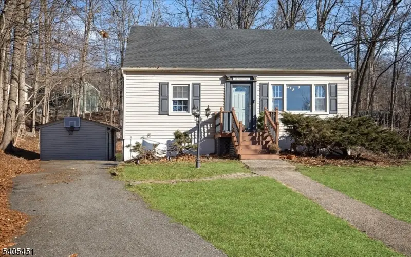 16 Wildwood Ter, Ringwood, NJ 07456 - Image #1