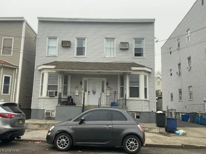 23 Foundry St, Newark, NJ 07105 - Image #1