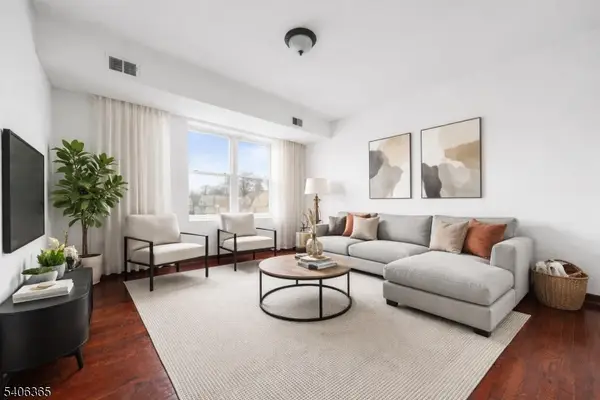 133 N Maple Ave #302, East Orange City, NJ 07017