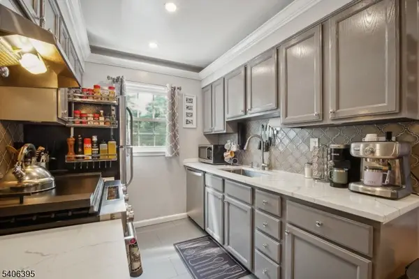 39 Harrison Ave #19, Montclair Twp., NJ 07042