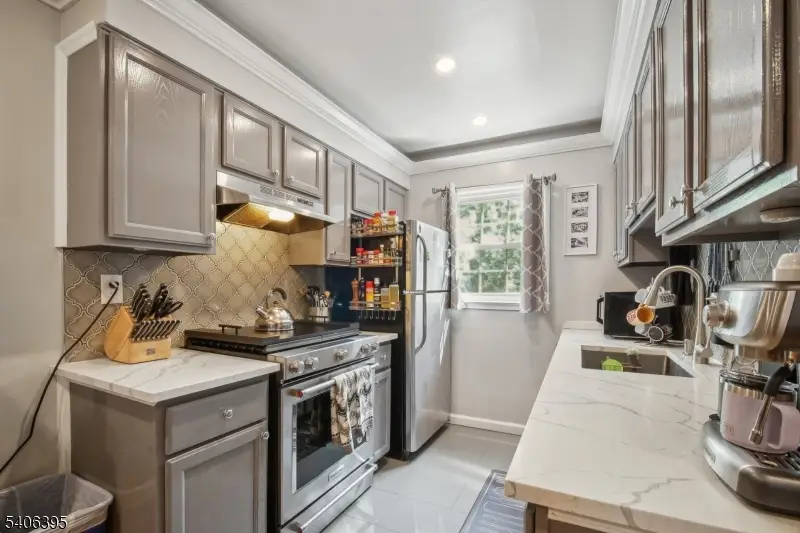 39 Harrison Ave #19, Montclair, NJ 07042 - Image #2