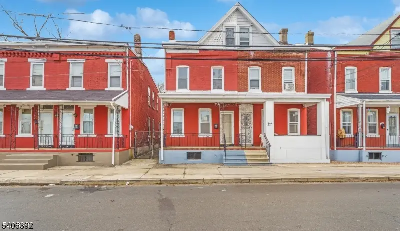 21 Short St, Trenton, NJ 08618 - Image #1