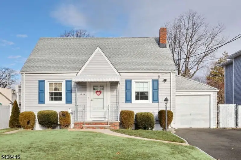 22-09 Arcadia Rd, Fair Lawn, NJ 07410 - #1