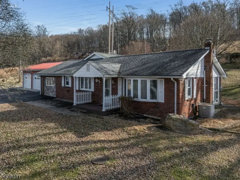 224 Bellis Rd, Holland, NJ 08848 - Image #1