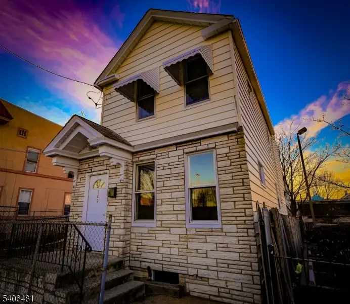 563 S 17th St, Newark, NJ 07103 - Image #1