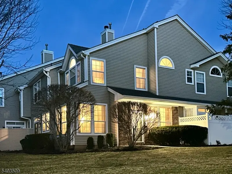 17 Mallard Ln, The Hills, NJ 07921 - Image #1