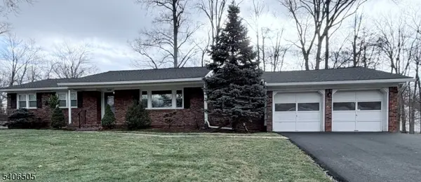 7 Madeleine Pl, Parsippany-Troy Hills Twp., NJ 07054