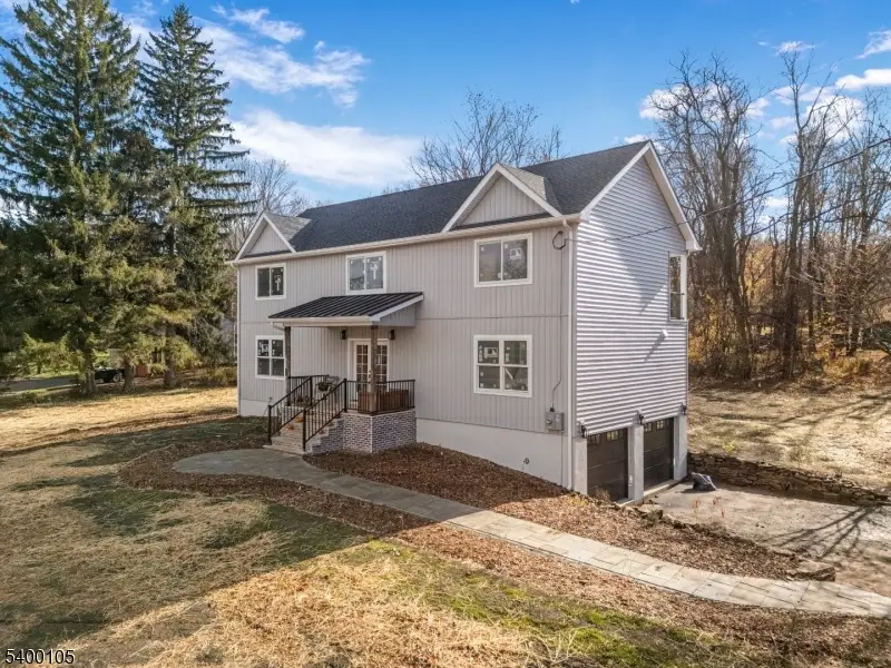 11 Furnace Rd, Chester Township, NJ 07930 - Image #2