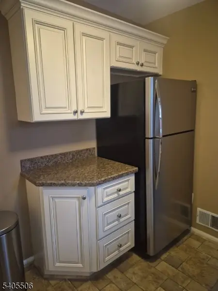 602 Village Commons, Raritan Township, NJ 08822 - Image #3