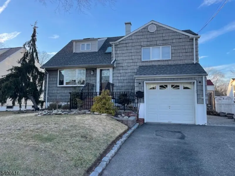 189 Mcfarlane Rd, Colonia, NJ 07067 - Image #2