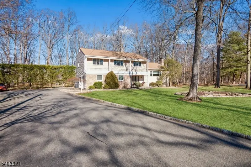 68 Fairchild Pl, Hanover, NJ 07981 - Image #1