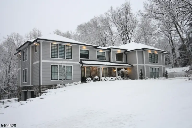 315 Freemans Ln, Franklin Lakes, NJ 07417 - Image #1