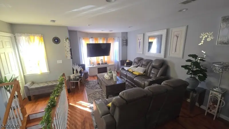 21 Rose St, Paterson, NJ 07501 - Image #3