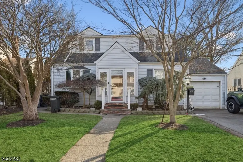 39-02 Taylor Rd, Fair Lawn, NJ 07410 - Image #1
