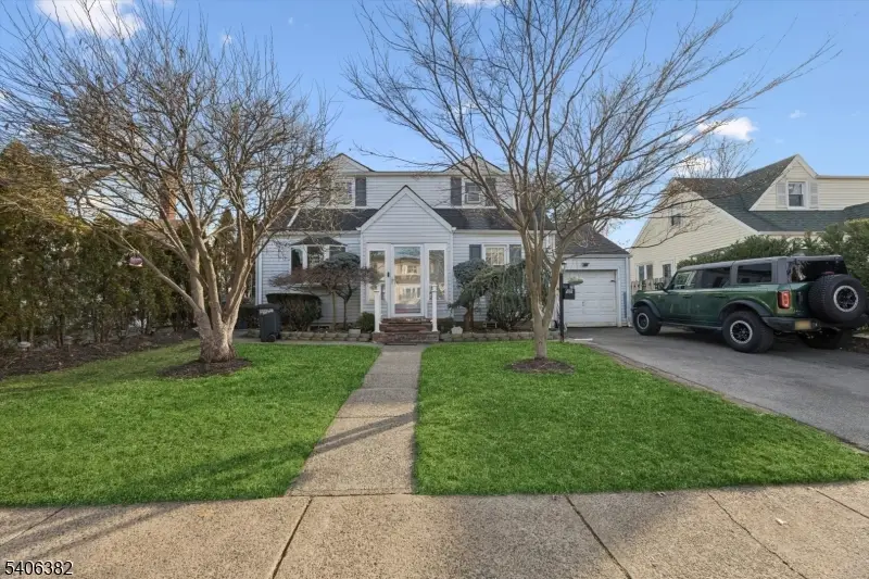 39-02 Taylor Rd, Fair Lawn, NJ 07410 - Image #2