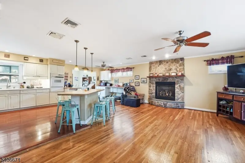 15 Ridge Rd, Parsippany, NJ 07054 - Image #3