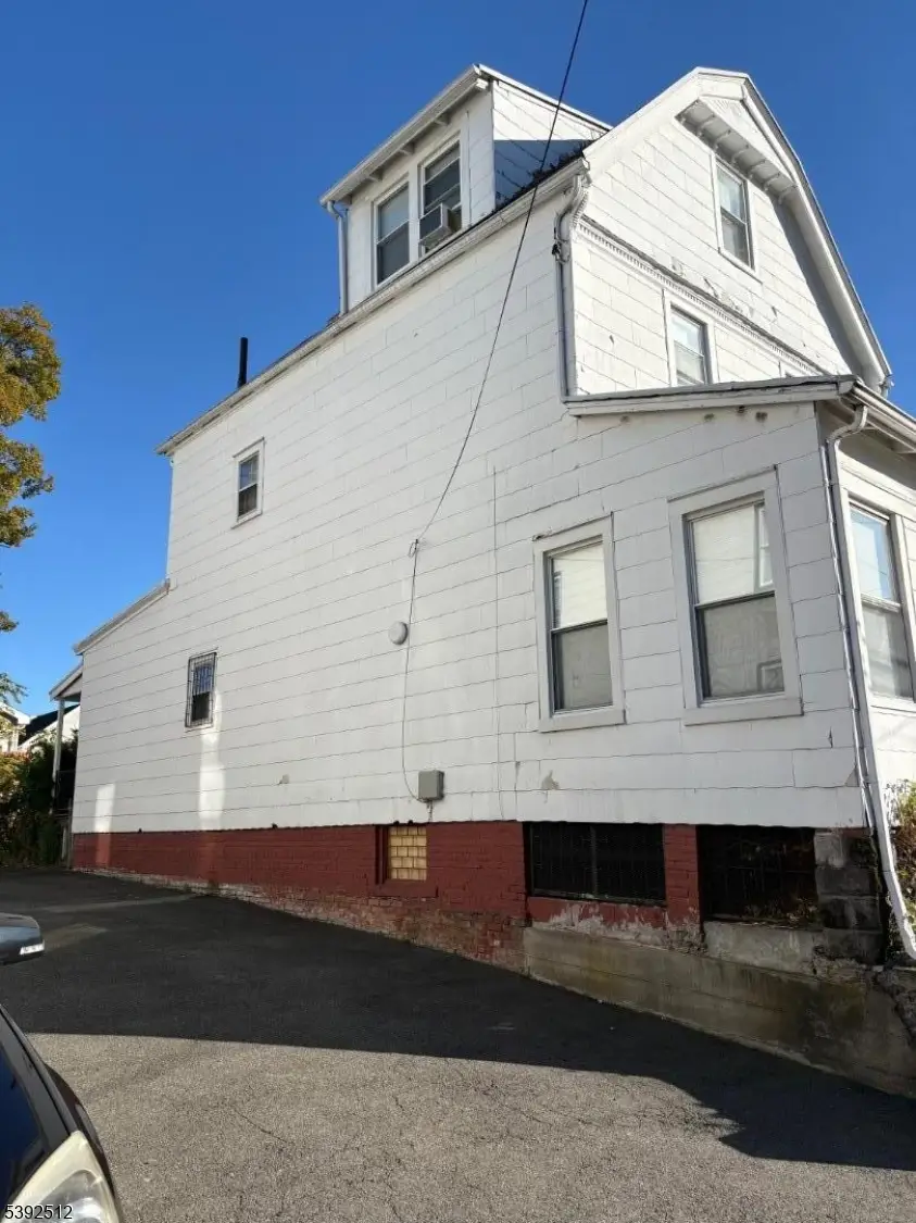 459 E 23rd St, Paterson, NJ 07514 - Image #2