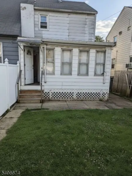 25 Harvard Pl, Belleville, NJ 07109 - Image #2