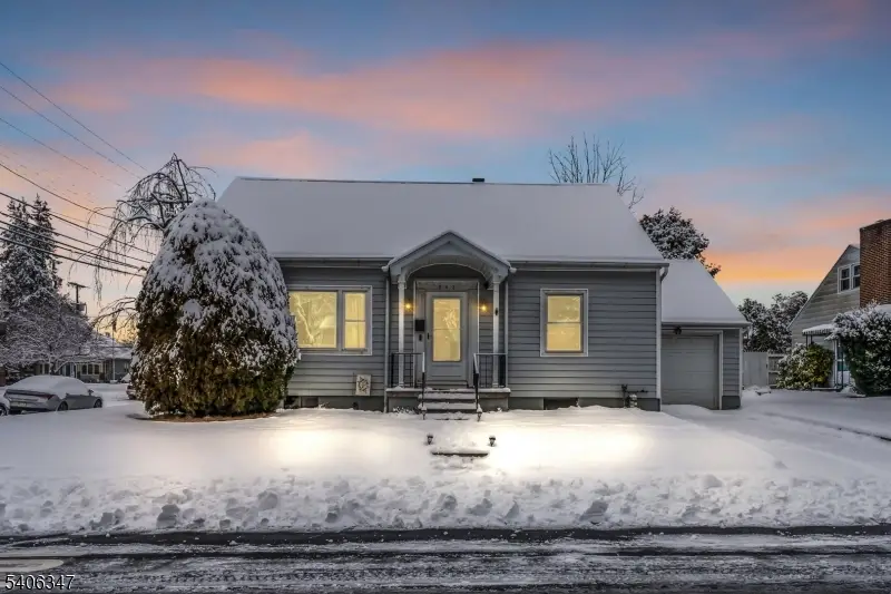 593 Corliss Ave, Phillipsburg, NJ 08865 - Image #1