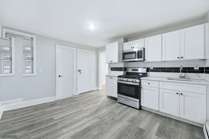 328 John St, Elizabeth, NJ 07202 - #1