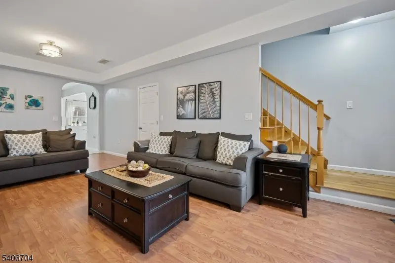 111 Todd Pl, Linden, NJ 07036 - Image #2