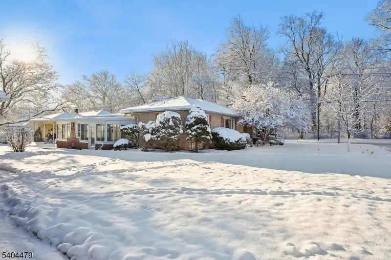 28 Shunpike Rd, Summit, NJ 07901 - Image #3