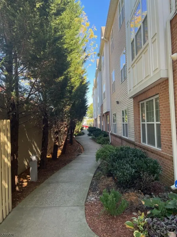 435 Van Houten Ave #307, Passaic City, NJ 07055