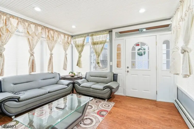 328 Hawthorne St, City Of Orange, NJ 07050 - Image #3