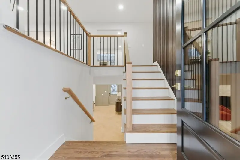 1231 Sunnyfield Ln, Scotch Plains, NJ 07076 - Image #3