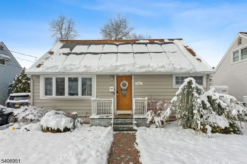 186 10th Ave, Hawthorne, NJ 07506 - Image #2