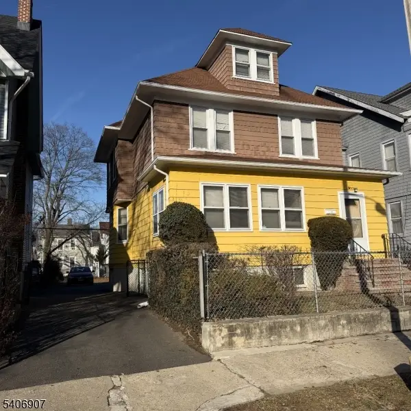 63 Sunnyside Ter, East Orange, NJ 07018 - Image #1