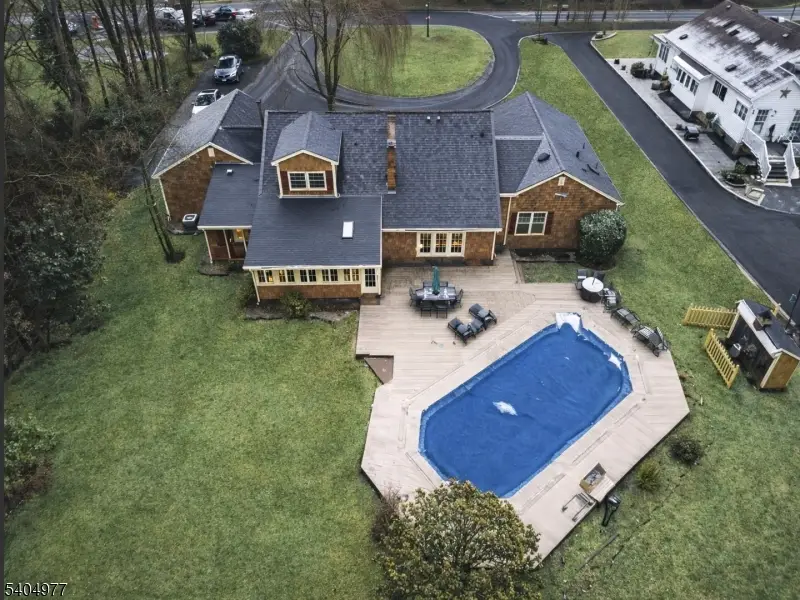 402 Main St, Manalapan Township, NJ 07726 - Image #3