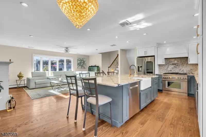 28 Toby Dr, Succasunna, NJ 07876 - Image #3