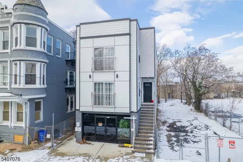 420 18th Ave, Newark, NJ 07108 - Image #1