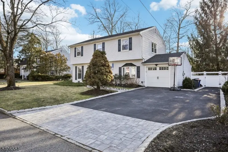 4 Delbarton Dr, Madison, NJ 07940 - Image #1
