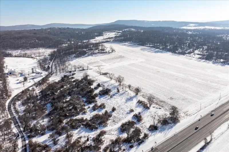 65 Valley Crest Rd, Clinton Township, NJ 08833 - Image #3