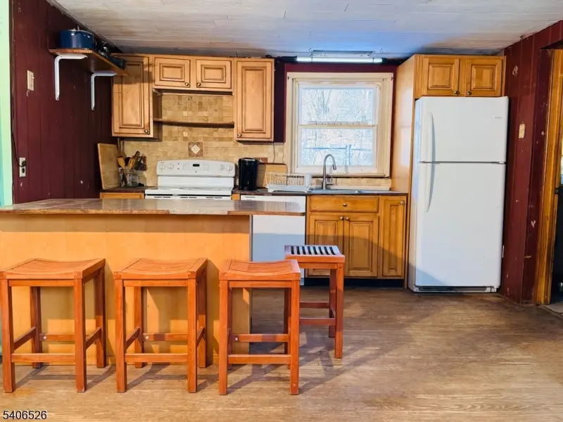 262 Wiscasset Rd, Highland Lakes, NJ 07422 - Image #2