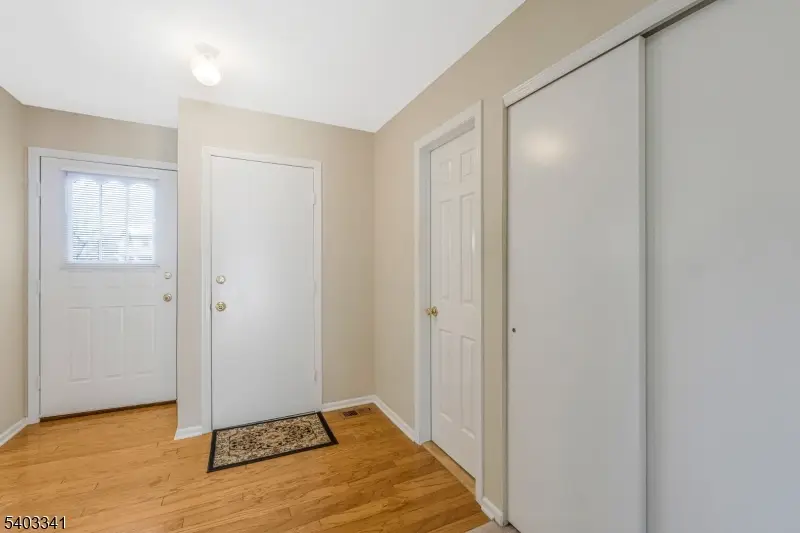 6 Dogwood Cir, Raritan Township, NJ 08822 - Image #3